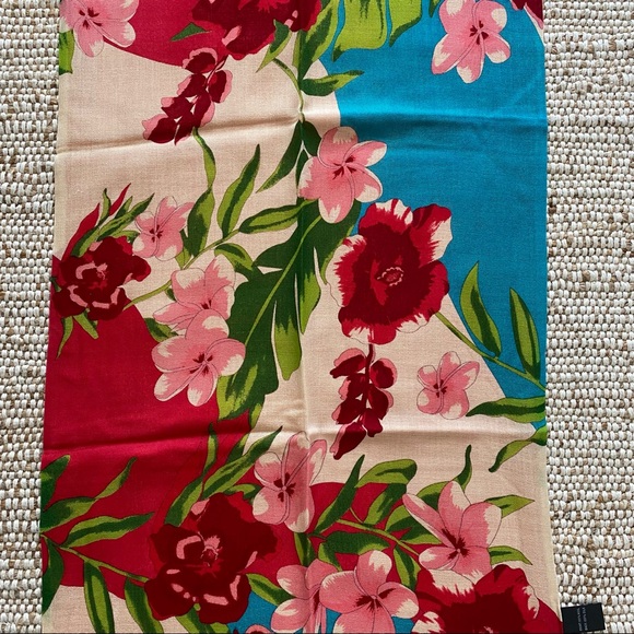 Floral Wool & Silk Scarf - Picture 4 of 4